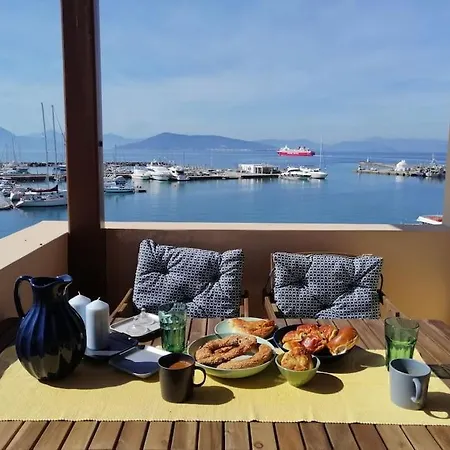 Aegina Port Apt 2-Διαμέρισμα Στο Λιμάνι Της Αίγινας 2 Exterior photo