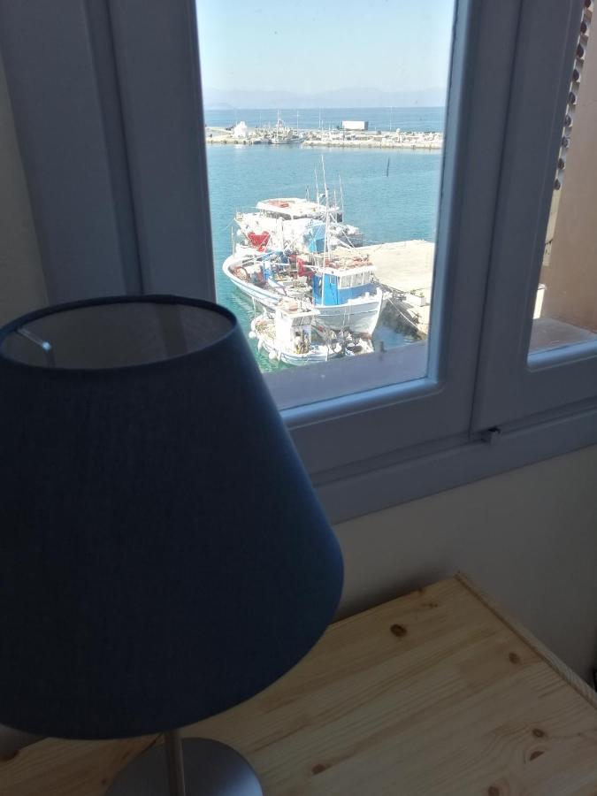 Apartment Port 2-διαμέρισμα στο λιμάνι της αίγινας 2 *