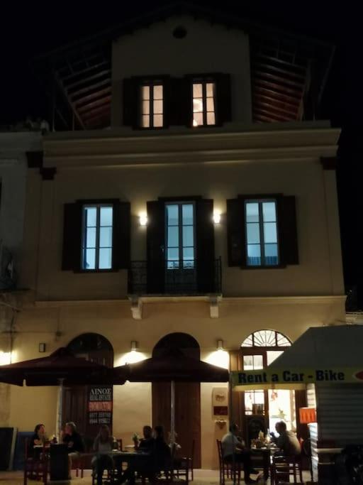 Port 2-διαμέρισμα στο λιμάνι της αίγινας 2 Apartment Aegina